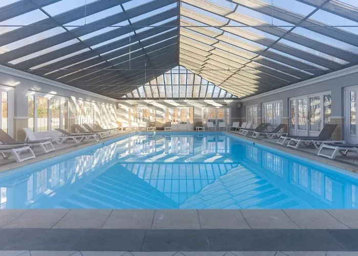 Flat For 4 People With Swimming Pool Tennis Court And Free Parking 227