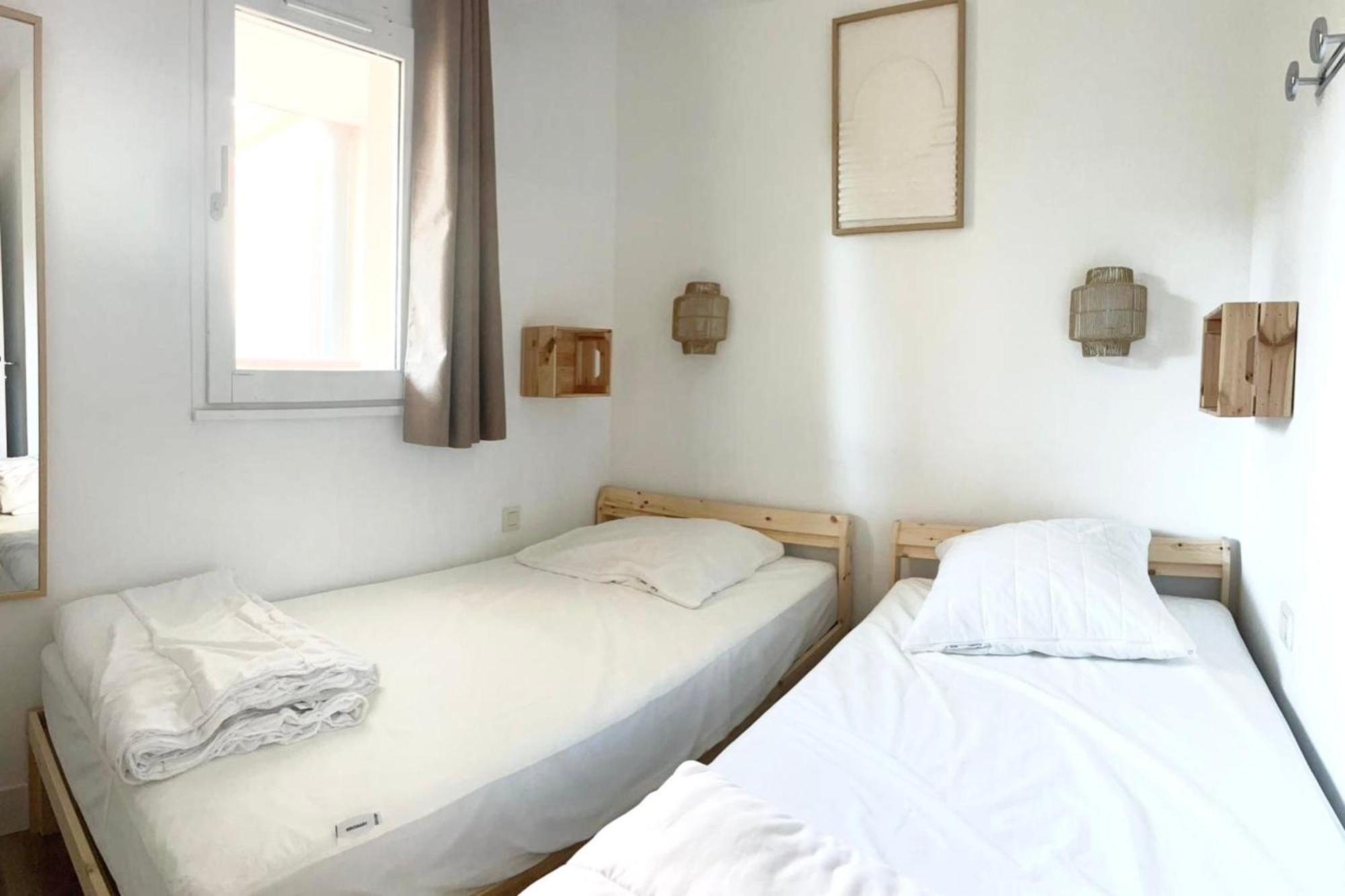 Flat For 4 People With Swimming Pool Tennis Court And Free Parking 227 *